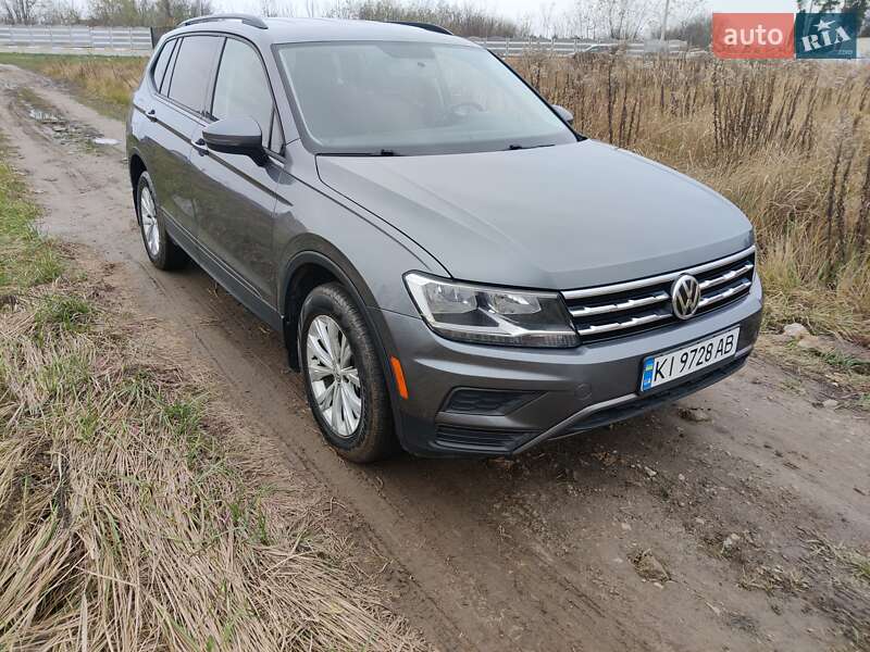 Внедорожник / Кроссовер Volkswagen Tiguan 2021 в Киеве
