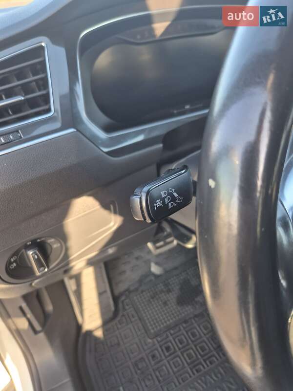 Внедорожник / Кроссовер Volkswagen Tiguan 2018 в Ровно