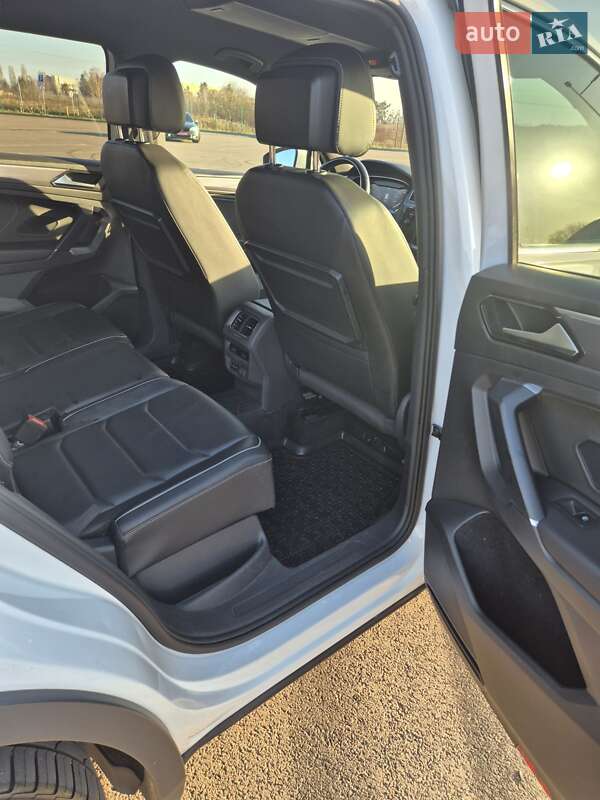 Внедорожник / Кроссовер Volkswagen Tiguan 2018 в Ровно
