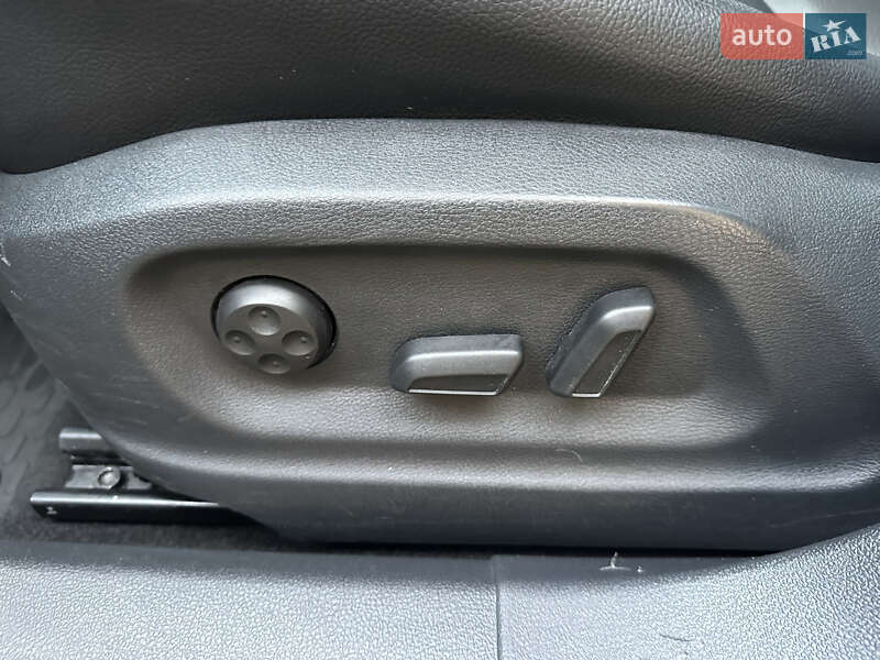 Позашляховик / Кросовер Volkswagen Tiguan 2016 в Києві фото 13 Позашляховик / Кросовер Volkswagen Tiguan 2016 в Києві