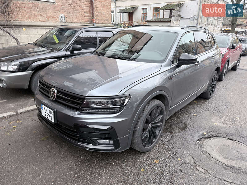 Внедорожник / Кроссовер Volkswagen Tiguan 2020 в Кропивницком