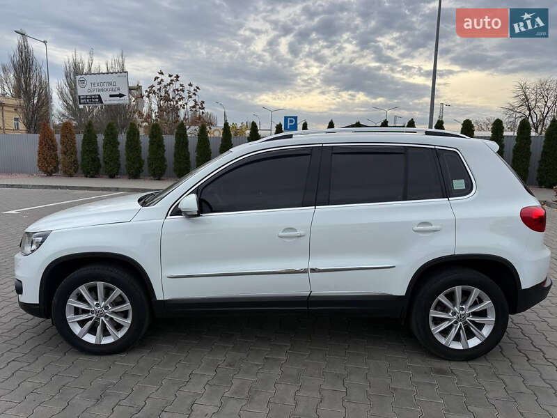 Позашляховик / Кросовер Volkswagen Tiguan 2015 в Одесі фото 3 Позашляховик / Кросовер Volkswagen Tiguan 2015 в Одесі