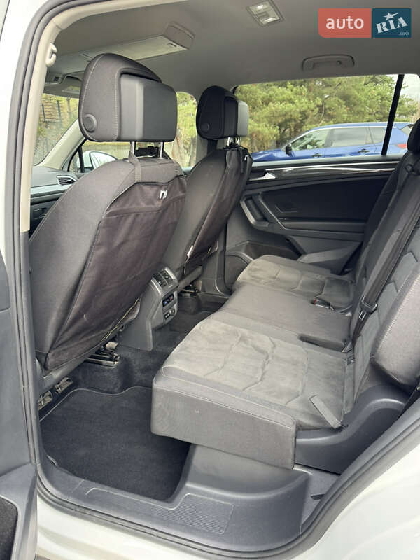 Позашляховик / Кросовер Volkswagen Tiguan 2018 в Києві фото 13 Позашляховик / Кросовер Volkswagen Tiguan 2018 в Києві