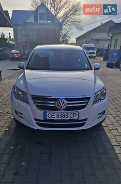 Внедорожник / Кроссовер Volkswagen Tiguan 2011 в Черновцах