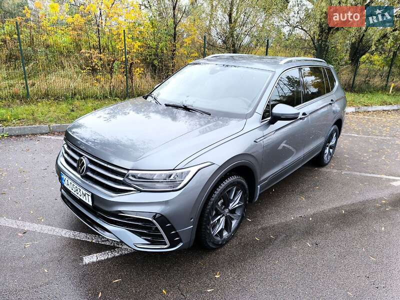 Внедорожник / Кроссовер Volkswagen Tiguan 2021 в Киеве