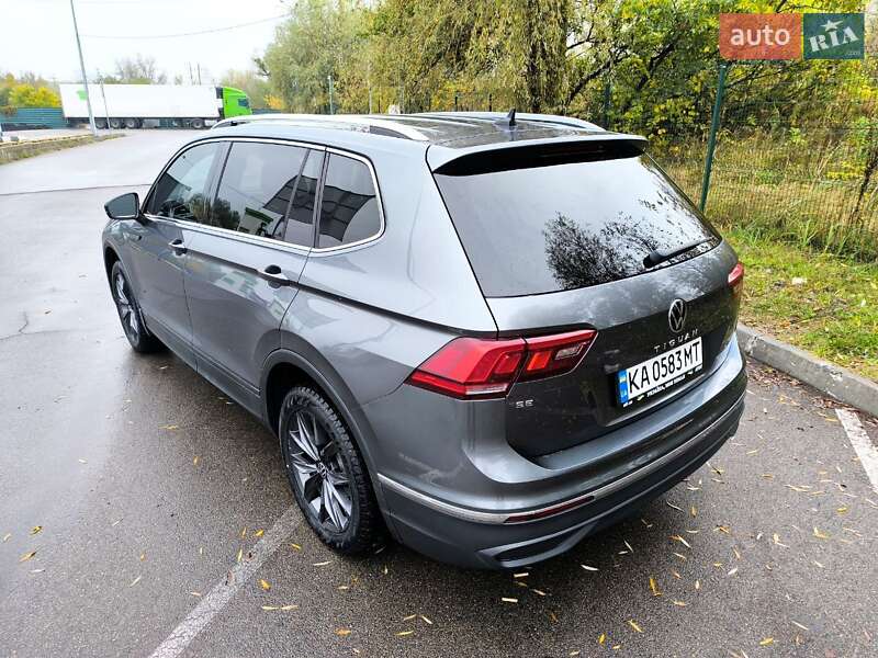 Внедорожник / Кроссовер Volkswagen Tiguan 2021 в Киеве