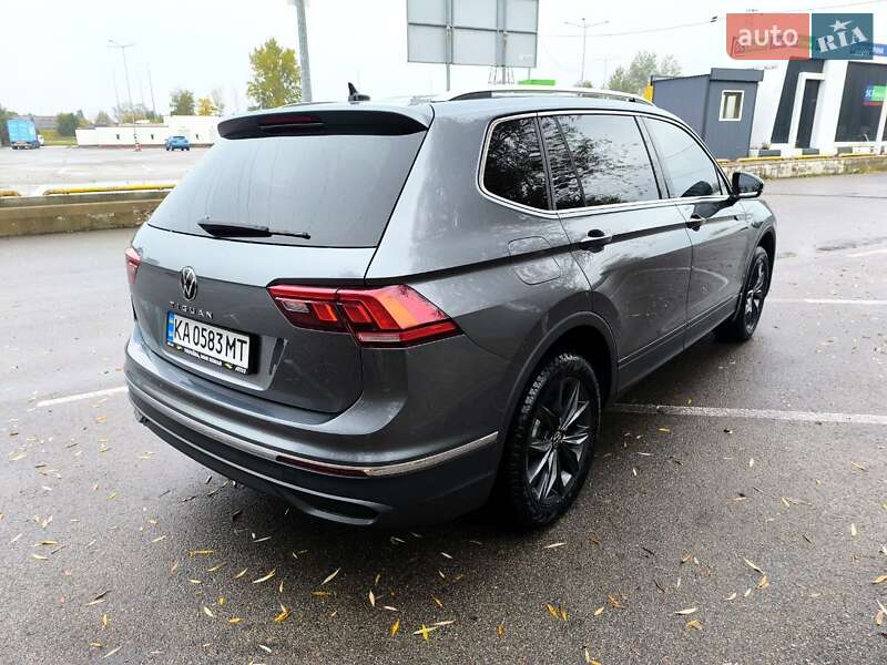 Внедорожник / Кроссовер Volkswagen Tiguan 2021 в Киеве
