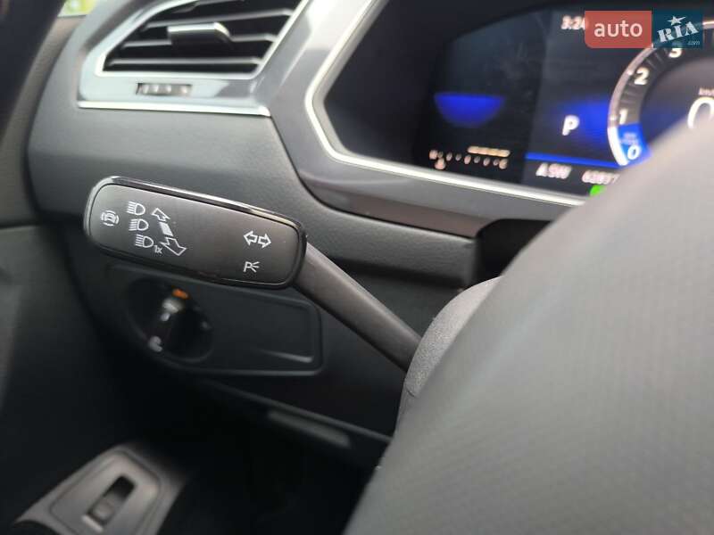 Внедорожник / Кроссовер Volkswagen Tiguan 2021 в Киеве