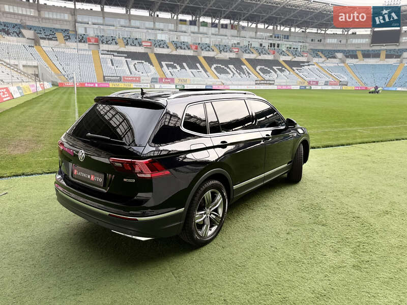 Внедорожник / Кроссовер Volkswagen Tiguan 2019 в Одессе