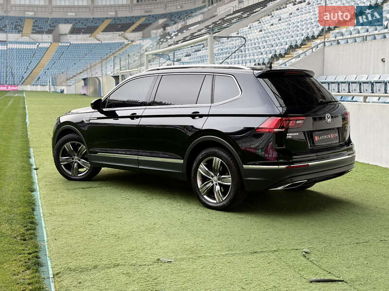 Внедорожник / Кроссовер Volkswagen Tiguan 2019 в Одессе