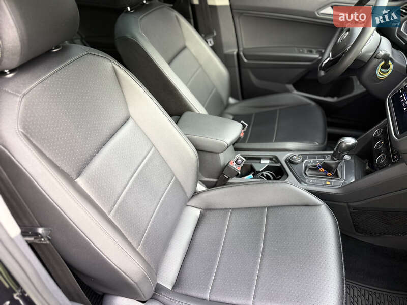 Внедорожник / Кроссовер Volkswagen Tiguan 2019 в Одессе