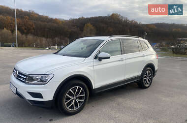 Внедорожник / Кроссовер Volkswagen Tiguan 2020 в Киеве
