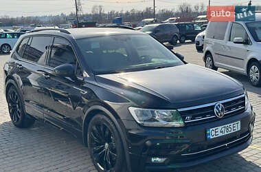 Внедорожник / Кроссовер Volkswagen Tiguan 2021 в Черновцах