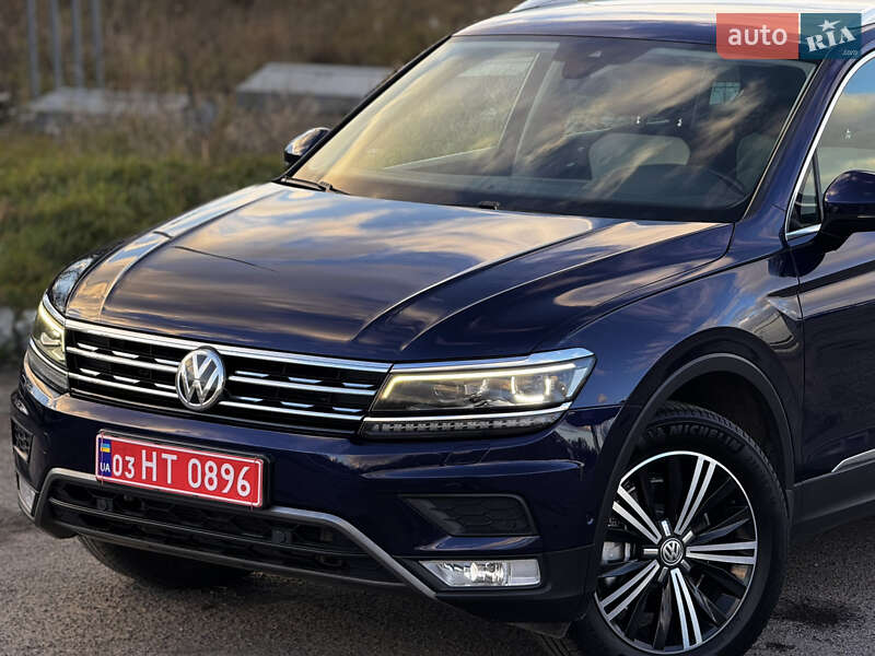 Внедорожник / Кроссовер Volkswagen Tiguan 2017 в Радивилове