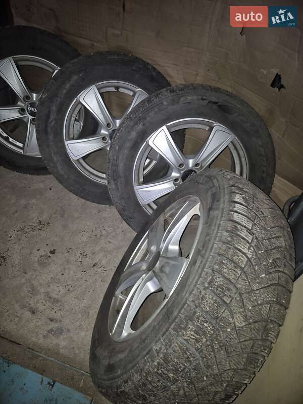 Внедорожник / Кроссовер Volkswagen Tiguan 2017 в Тернополе фото 2 Внедорожник / Кроссовер Volkswagen Tiguan 2017 в Тернополе