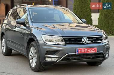 Внедорожник / Кроссовер Volkswagen Tiguan 2017 в Днепре