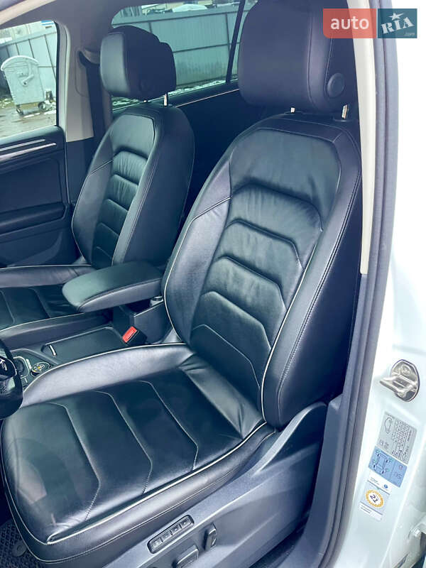 Внедорожник / Кроссовер Volkswagen Tiguan 2017 в Млинове