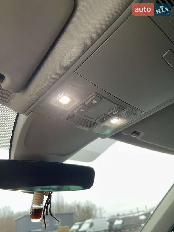 Внедорожник / Кроссовер Volkswagen Tiguan 2017 в Млинове