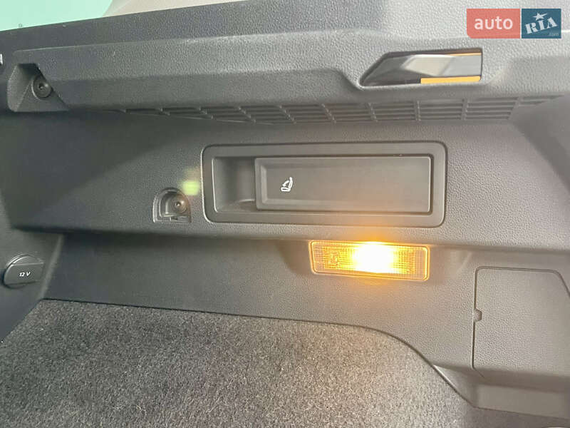 Внедорожник / Кроссовер Volkswagen Tiguan 2017 в Млинове