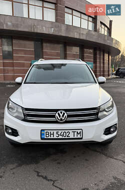 Внедорожник / Кроссовер Volkswagen Tiguan 2012 в Одессе