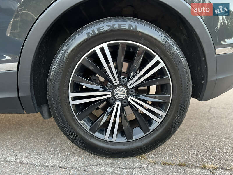 Внедорожник / Кроссовер Volkswagen Tiguan 2018 в Киеве фото 34 Внедорожник / Кроссовер Volkswagen Tiguan 2018 в Киеве