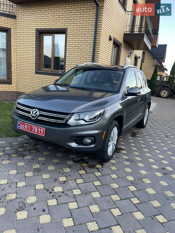 Внедорожник / Кроссовер Volkswagen Tiguan 2016 в Ровно