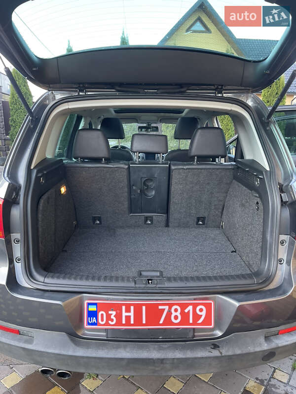Внедорожник / Кроссовер Volkswagen Tiguan 2016 в Ровно