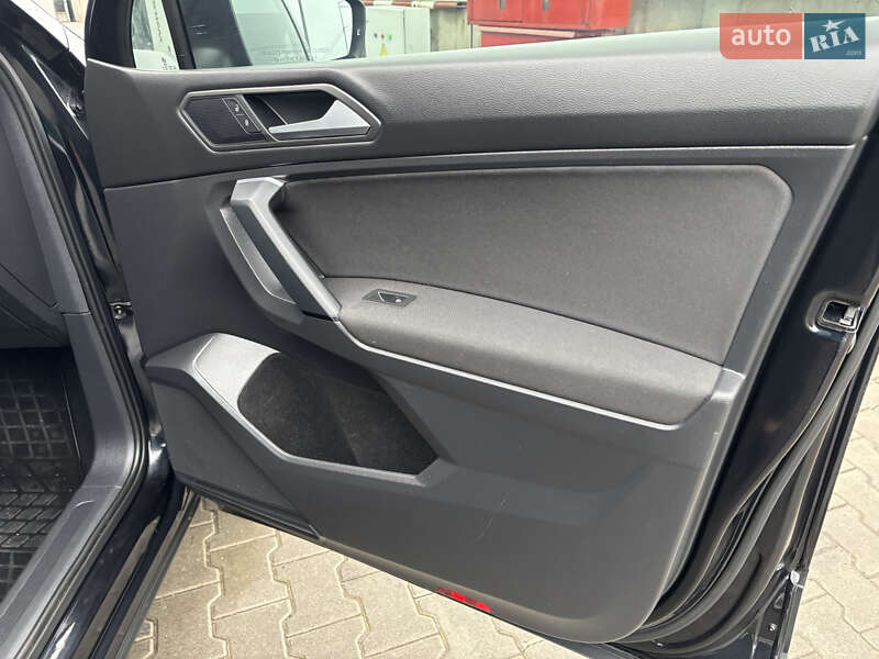 Внедорожник / Кроссовер Volkswagen Tiguan 2019 в Киеве