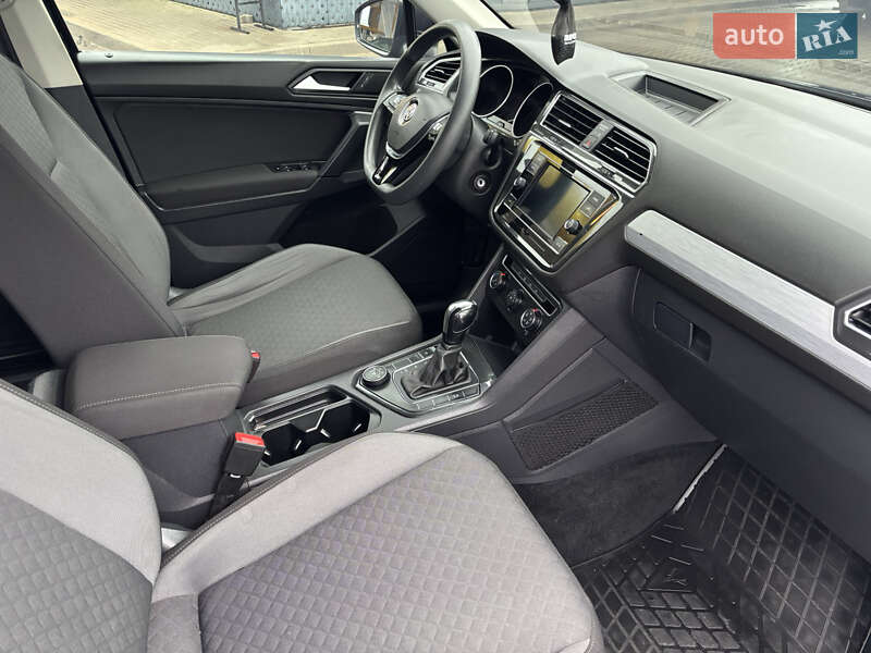 Внедорожник / Кроссовер Volkswagen Tiguan 2019 в Киеве