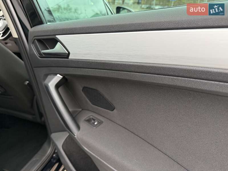 Внедорожник / Кроссовер Volkswagen Tiguan 2020 в Луцке