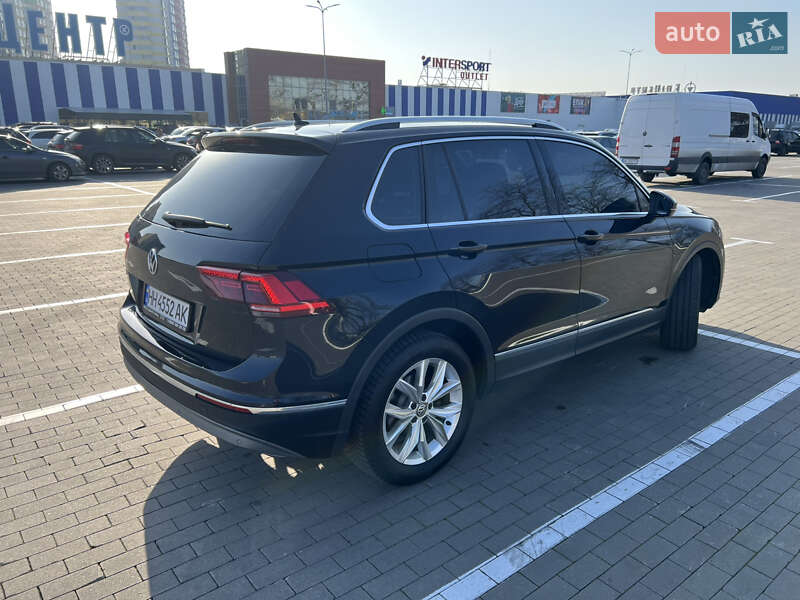 Внедорожник / Кроссовер Volkswagen Tiguan 2019 в Одессе