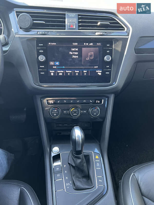 Внедорожник / Кроссовер Volkswagen Tiguan 2019 в Одессе