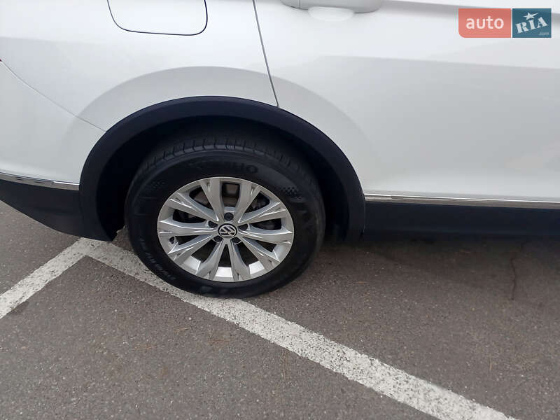 Внедорожник / Кроссовер Volkswagen Tiguan 2018 в Горишних Плавнях