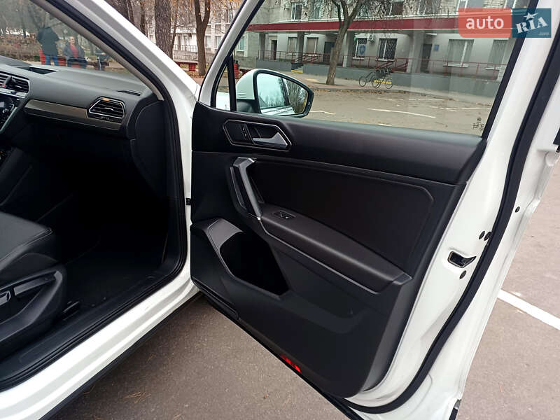 Внедорожник / Кроссовер Volkswagen Tiguan 2018 в Горишних Плавнях