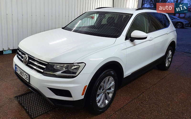 Внедорожник / Кроссовер Volkswagen Tiguan 2018 в Горишних Плавнях
