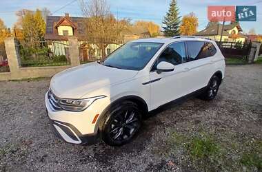 Внедорожник / Кроссовер Volkswagen Tiguan 2022 в Черновцах