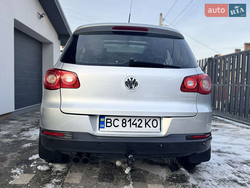 Внедорожник / Кроссовер Volkswagen Tiguan 2010 в Львове