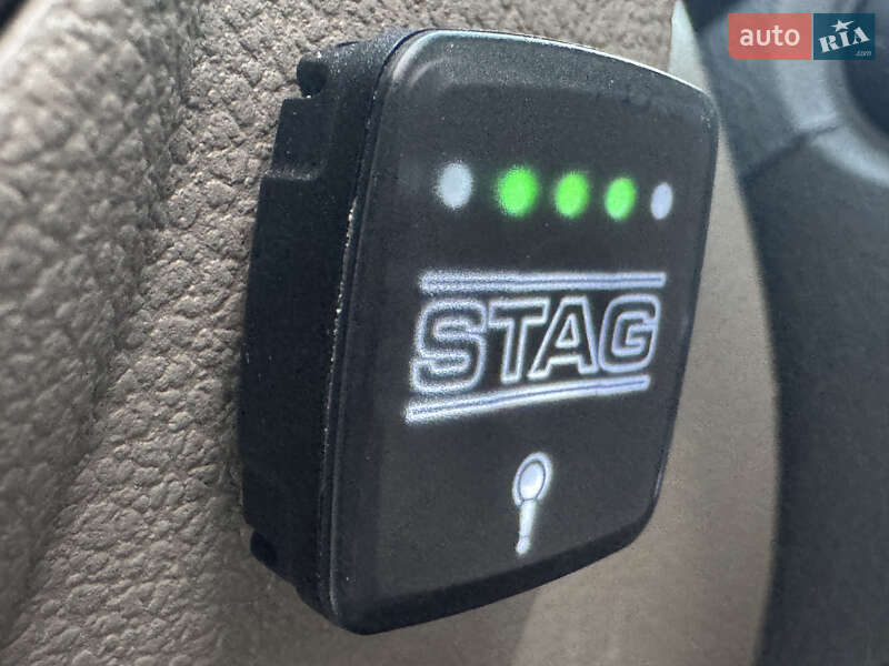 Внедорожник / Кроссовер Volkswagen Tiguan 2010 в Львове