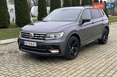 Внедорожник / Кроссовер Volkswagen Tiguan 2019 в Одессе