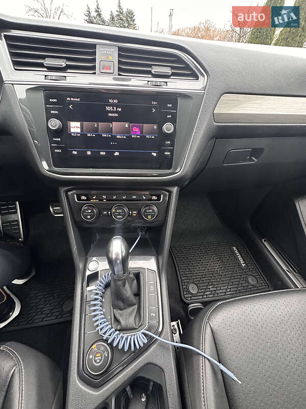 Внедорожник / Кроссовер Volkswagen Tiguan 2019 в Одессе