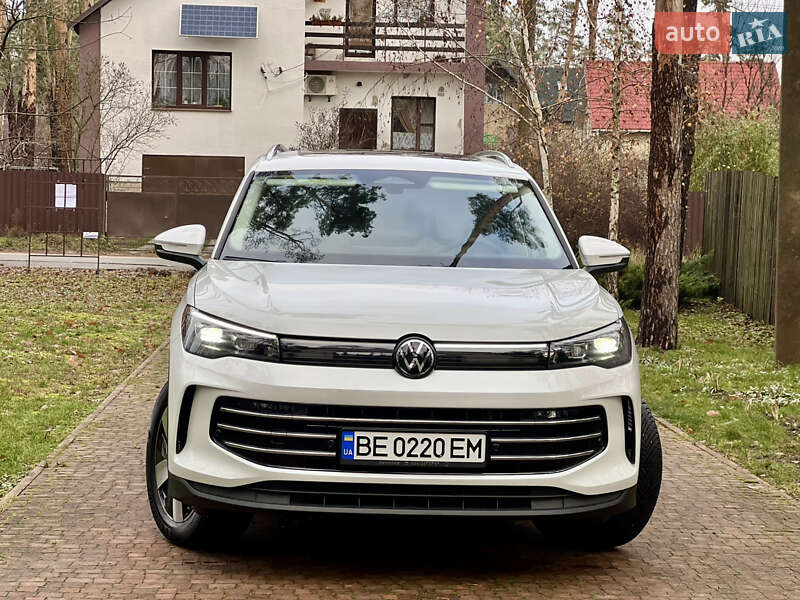 Внедорожник / Кроссовер Volkswagen Tiguan 2024 в Киеве