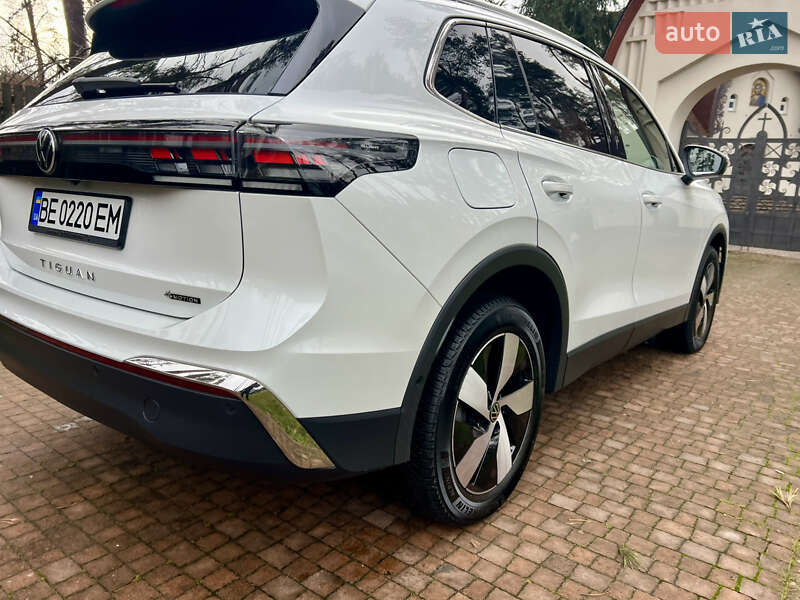 Внедорожник / Кроссовер Volkswagen Tiguan 2024 в Киеве