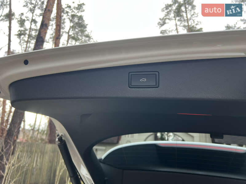 Внедорожник / Кроссовер Volkswagen Tiguan 2024 в Киеве