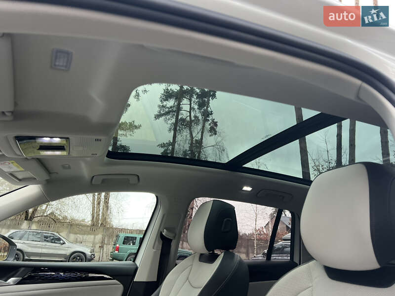 Внедорожник / Кроссовер Volkswagen Tiguan 2024 в Киеве