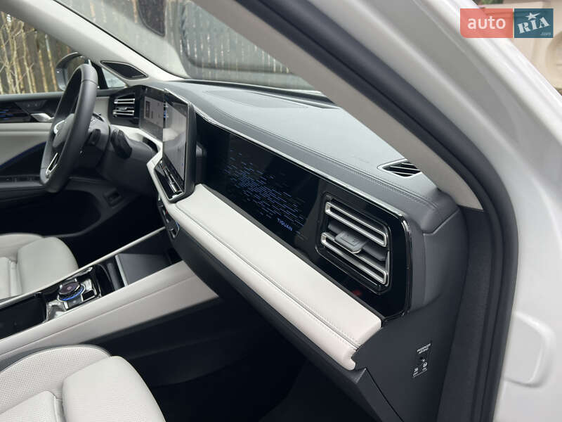 Внедорожник / Кроссовер Volkswagen Tiguan 2024 в Киеве