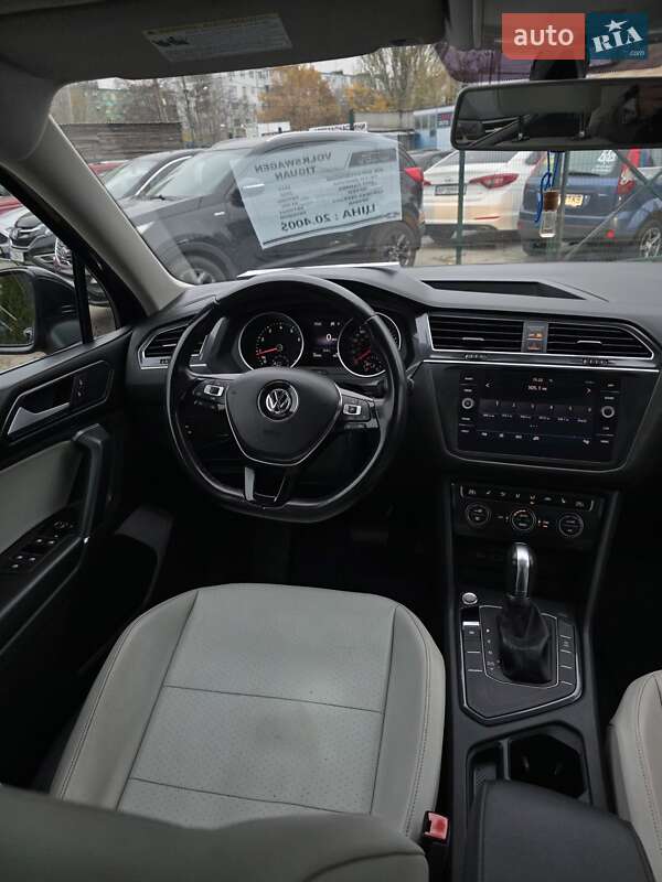 Внедорожник / Кроссовер Volkswagen Tiguan 2017 в Запорожье