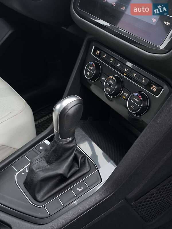 Внедорожник / Кроссовер Volkswagen Tiguan 2017 в Запорожье