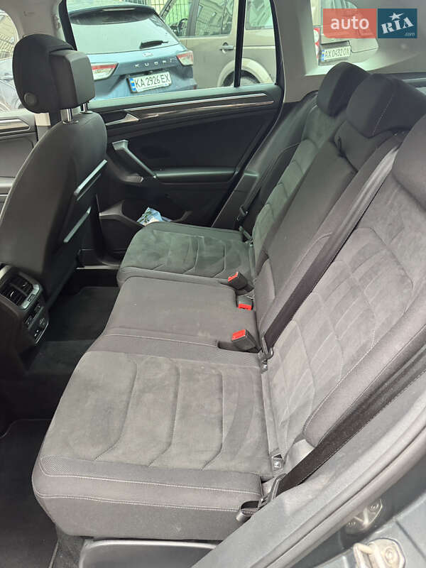 Внедорожник / Кроссовер Volkswagen Tiguan 2018 в Киеве фото 13 Внедорожник / Кроссовер Volkswagen Tiguan 2018 в Киеве