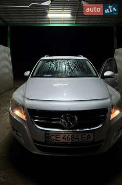 Внедорожник / Кроссовер Volkswagen Tiguan 2011 в Черновцах