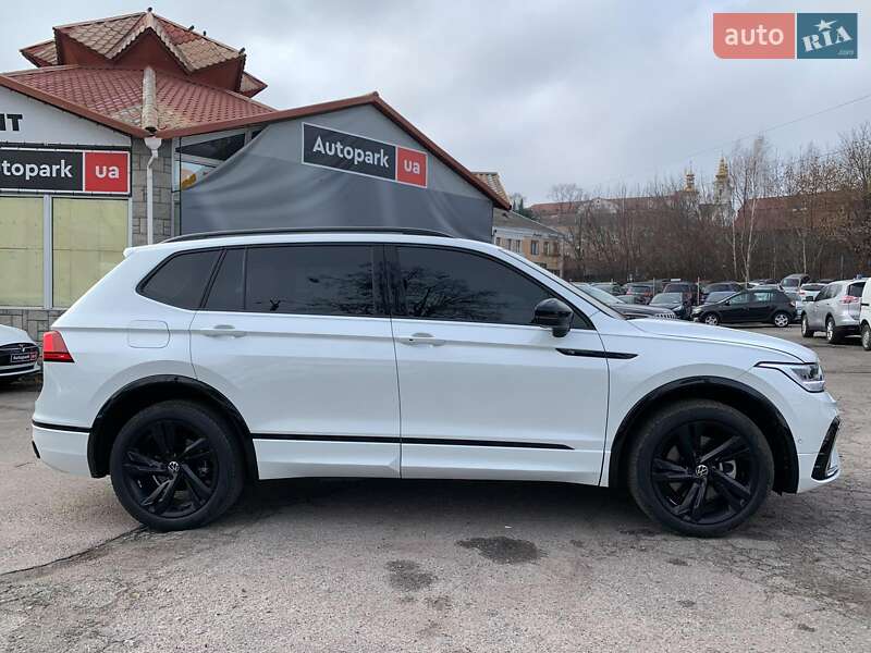Внедорожник / Кроссовер Volkswagen Tiguan 2023 в Виннице
